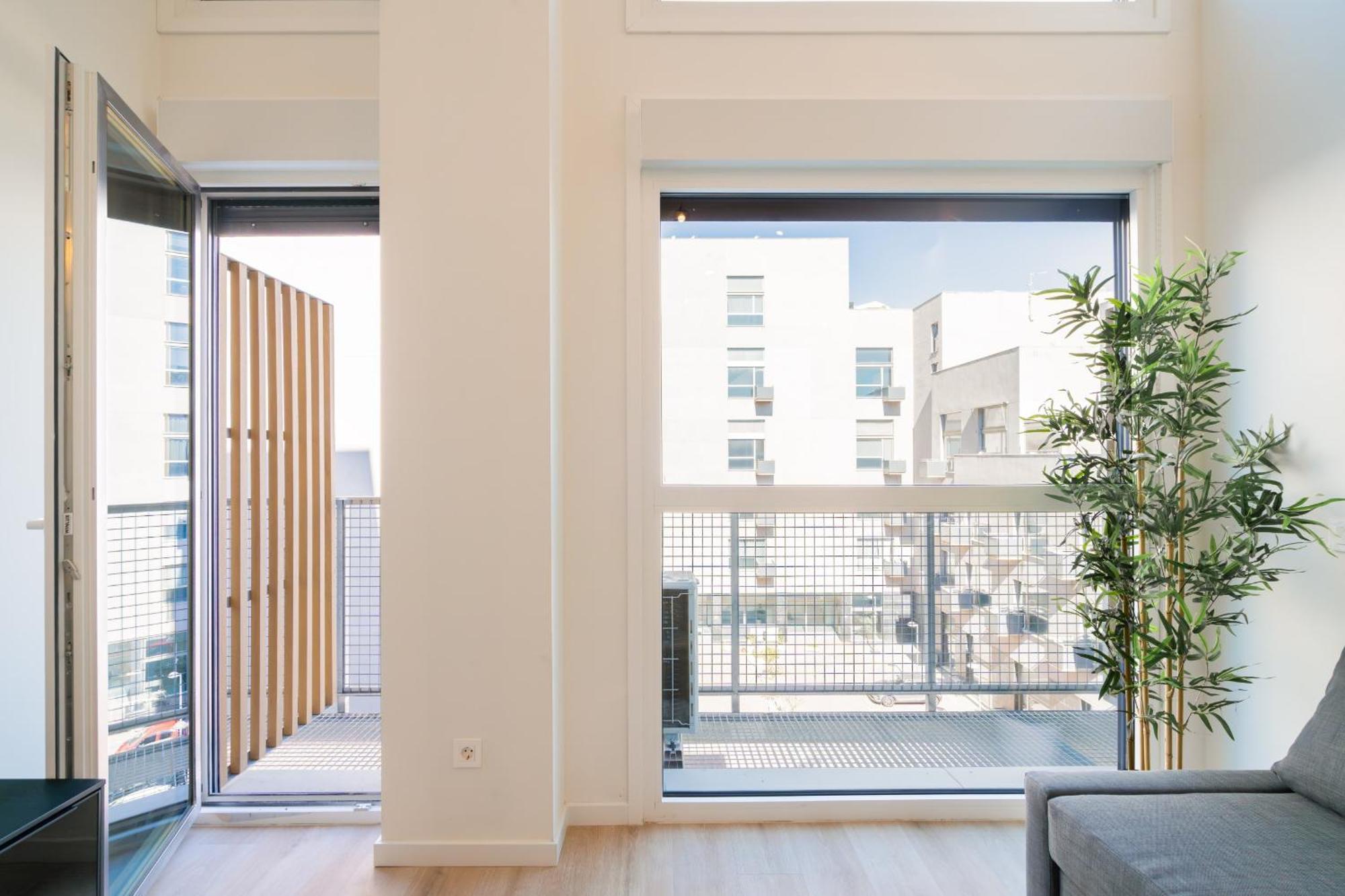 Loft Reformado Industrial Con Garaje Alquiler Temporal Apartment *