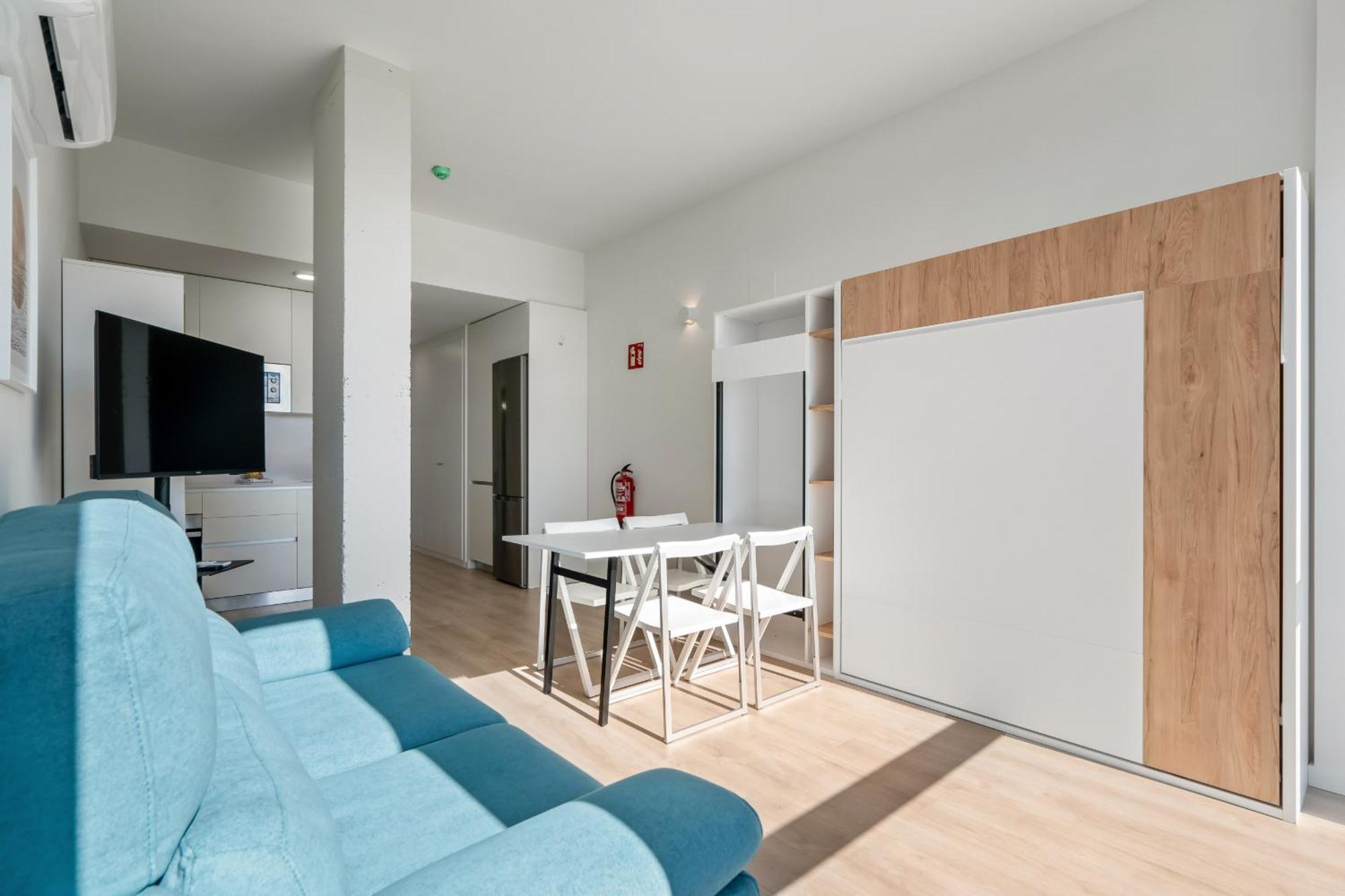 Loft Reformado Industrial Con Garaje Alquiler Temporal Apartment